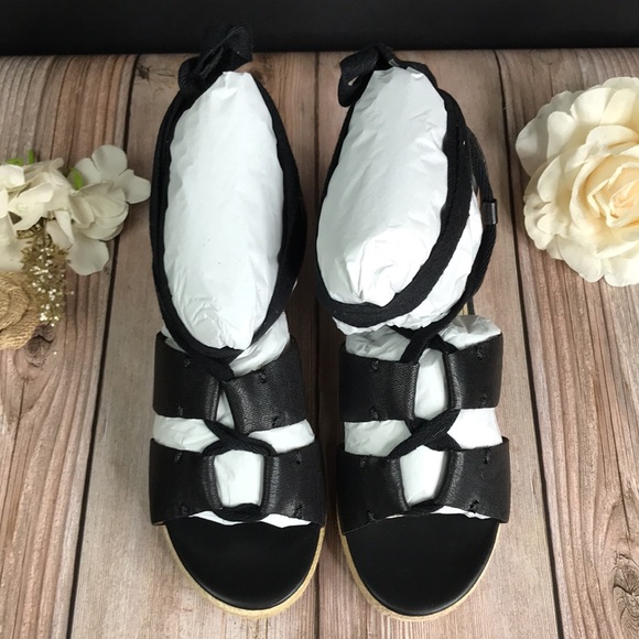 Patricia Nash Black Leather Wedge Sandals 6M - Picture 2 of 8